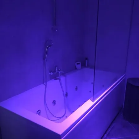 Carolina House 4* Matera