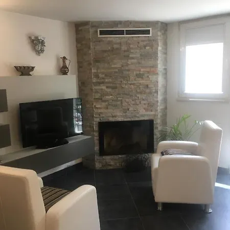 Carolina House Matera