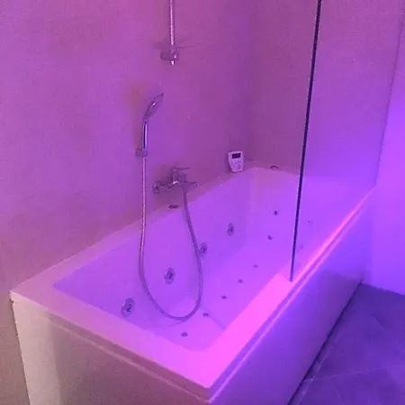 Carolina House 4*