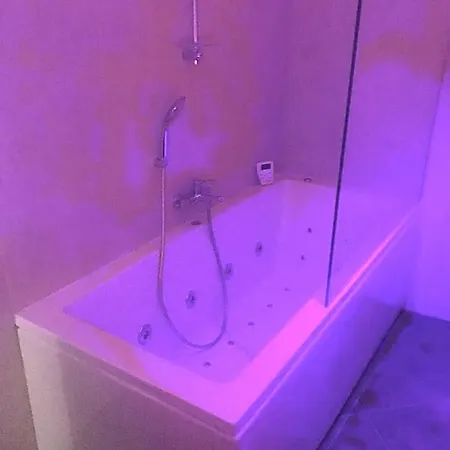 Carolina House 4* Matera