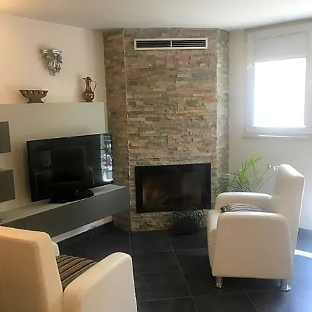 Carolina House
